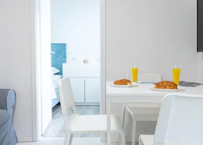 Daire Perina Haven - Island Vis Beachfront *