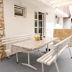 公寓 Perina Haven - Island Vis Beachfront Rogacic