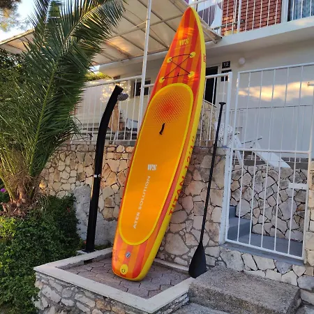 Perina Haven - Island Vis Beachfront