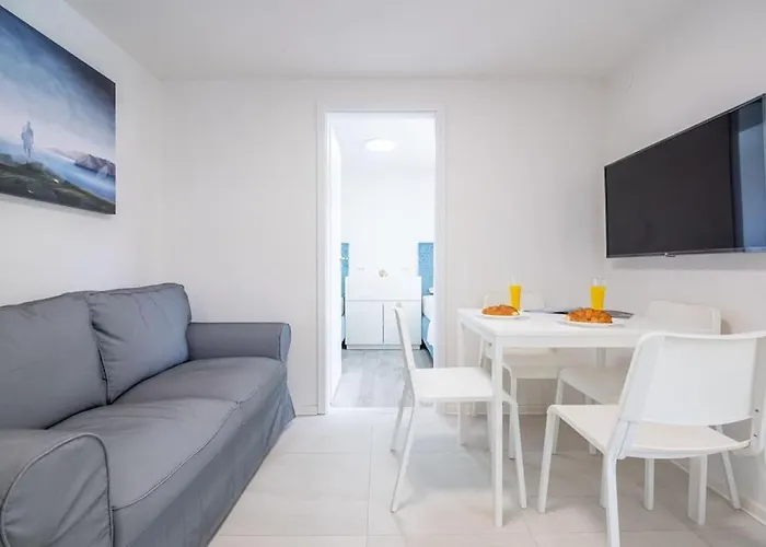 Perina Haven - Island Vis Beachfront Rogacic