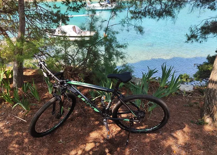 Perina Haven - Island Vis Beachfront * Rogacic