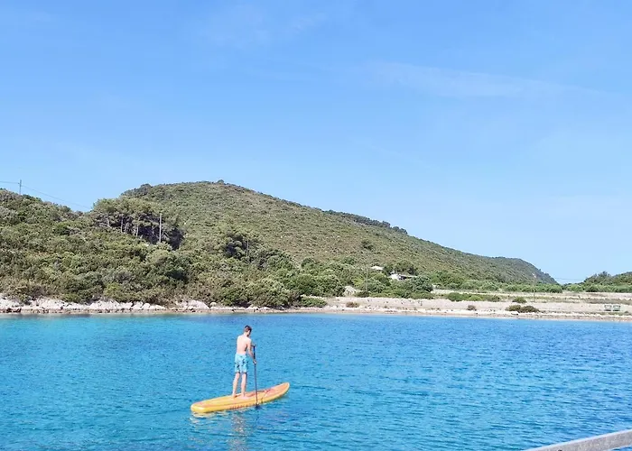 Daire Perina Haven - Island Vis Beachfront