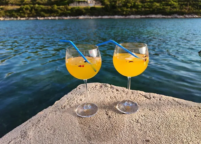 Daire Perina Haven - Island Vis Beachfront