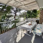Perina Haven - Island Vis Beachfront * Rogacic