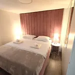 Perina Haven - Island Vis Beachfront *