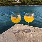 Apartment Perina Haven - Island Vis Beachfront