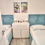 Perina Haven - Island Vis Beachfront Apartment