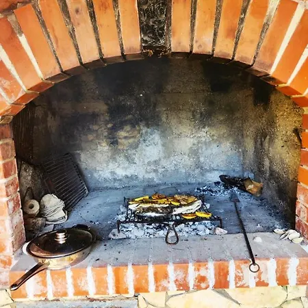 Perina Haven - Island Vis Beachfront Lejlighed Rogacic