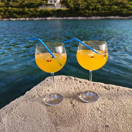 Apartmán Perina Haven - Island Vis Beachfront