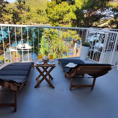 公寓 Perina Haven - Island Vis Beachfront *