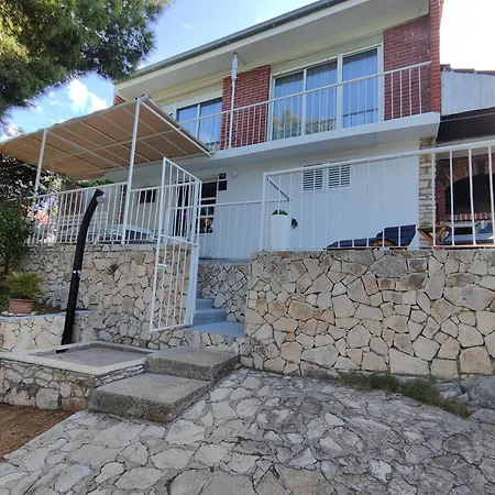 Perina Haven - Island Vis Beachfront * Rogacic